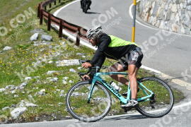 Photo #2384449 | 24-07-2022 14:32 | Passo Dello Stelvio - Waterfall curve BICYCLES