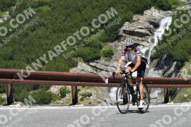 Photo #2354981 | 19-07-2022 11:38 | Passo Dello Stelvio - Waterfall curve BICYCLES