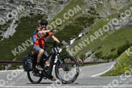 Photo #3230801 | 25-06-2023 11:50 | Passo Dello Stelvio - Waterfall curve BICYCLES