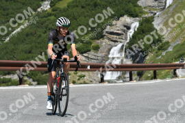 Photo #2398996 | 25-07-2022 11:03 | Passo Dello Stelvio - Waterfall curve BICYCLES