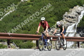 Photo #2412613 | 26-07-2022 10:43 | Passo Dello Stelvio - Waterfall curve BICYCLES