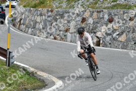 Fotó #2626626 | 13-08-2022 11:48 | Passo Dello Stelvio - Vízesés kanyar Bicajosok