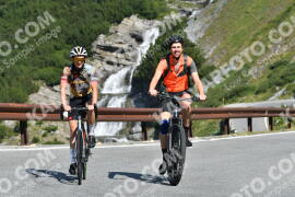 Photo #2398053 | 25-07-2022 10:13 | Passo Dello Stelvio - Waterfall curve BICYCLES