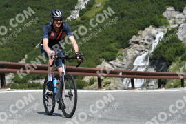 Photo #2363370 | 21-07-2022 10:54 | Passo Dello Stelvio - Waterfall curve BICYCLES