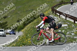 Photo #3241343 | 26-06-2023 13:41 | Passo Dello Stelvio - Waterfall curve BICYCLES