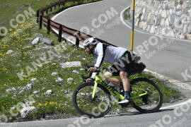 Photo #3235311 | 25-06-2023 15:41 | Passo Dello Stelvio - Waterfall curve BICYCLES