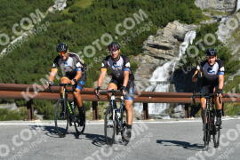 Photo #2605144 | 12-08-2022 10:01 | Passo Dello Stelvio - Waterfall curve BICYCLES