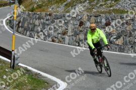 Fotó #4253820 | 12-09-2023 11:46 | Passo Dello Stelvio - Vízesés kanyar Bicajosok