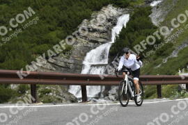 Photo #3589579 | 27-07-2023 10:45 | Passo Dello Stelvio - Waterfall curve BICYCLES