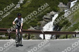 Photo #3244660 | 26-06-2023 11:26 | Passo Dello Stelvio - Waterfall curve BICYCLES