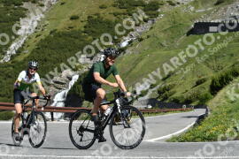 Photo #2145318 | 18-06-2022 09:51 | Passo Dello Stelvio - Waterfall curve BICYCLES