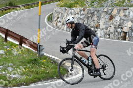 Photo #2206094 | 29-06-2022 14:04 | Passo Dello Stelvio - Waterfall curve BICYCLES