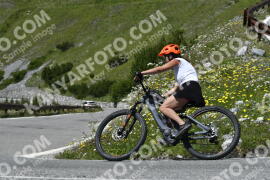 Photo #3535458 | 18-07-2023 14:30 | Passo Dello Stelvio - Waterfall curve BICYCLES