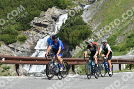 Photo #2173173 | 21-06-2022 10:09 | Passo Dello Stelvio - Waterfall curve BICYCLES