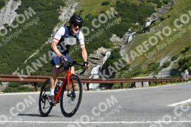 Photo #2397649 | 25-07-2022 09:45 | Passo Dello Stelvio - Waterfall curve BICYCLES