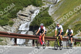 Photo #4051465 | 24-08-2023 10:40 | Passo Dello Stelvio - Waterfall curve BICYCLES