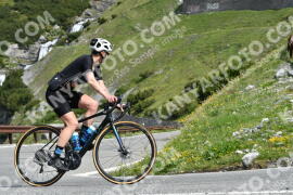 Photo #2173199 | 21-06-2022 10:10 | Passo Dello Stelvio - Waterfall curve BICYCLES