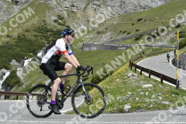 Photo #3254303 | 27-06-2023 11:16 | Passo Dello Stelvio - Waterfall curve BICYCLES