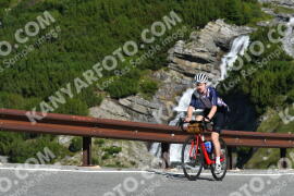 Photo #3898318 | 15-08-2023 10:04 | Passo Dello Stelvio - Waterfall curve BICYCLES