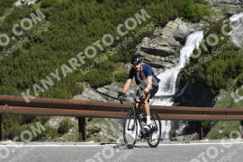 Photo #3225925 | 25-06-2023 10:13 | Passo Dello Stelvio - Waterfall curve BICYCLES