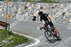 Photo #2160973 | 19-06-2022 15:10 | Passo Dello Stelvio - Waterfall curve BICYCLES