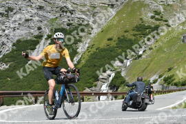 Photo #2417612 | 27-07-2022 11:23 | Passo Dello Stelvio - Waterfall curve BICYCLES