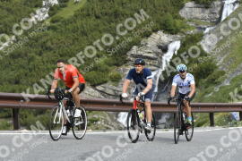 Photo #3383382 | 08-07-2023 09:35 | Passo Dello Stelvio - Waterfall curve BICYCLES