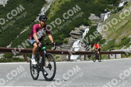 Photo #2400395 | 25-07-2022 12:37 | Passo Dello Stelvio - Waterfall curve BICYCLES