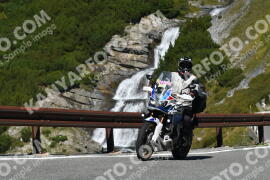Foto #4202008 | 08-09-2023 11:22 | Passo Dello Stelvio - Waterfall Kehre