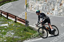 Photo #2138236 | 17-06-2022 15:14 | Passo Dello Stelvio - Waterfall curve BICYCLES