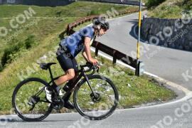 Photo #2397902 | 25-07-2022 10:05 | Passo Dello Stelvio - Waterfall curve BICYCLES