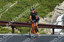 Photo #4080424 | 26-08-2023 09:51 | Passo Dello Stelvio - Waterfall curve BICYCLES