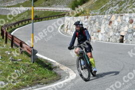 Photo #2684276 | 17-08-2022 15:23 | Passo Dello Stelvio - Waterfall curve BICYCLES