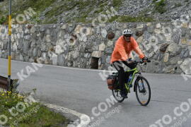Fotó #3711200 | 02-08-2023 15:55 | Passo Dello Stelvio - Vízesés kanyar Bicajosok