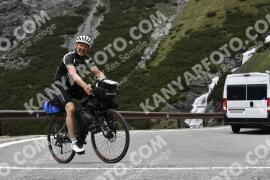 Photo #2129035 | 13-06-2022 13:09 | Passo Dello Stelvio - Waterfall curve BICYCLES