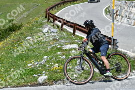 Photo #2192103 | 25-06-2022 13:32 | Passo Dello Stelvio - Waterfall curve BICYCLES