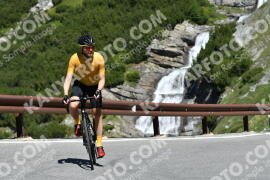 Photo #2253606 | 08-07-2022 11:00 | Passo Dello Stelvio - Waterfall curve BICYCLES