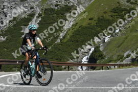 Fotó #3497692 | 16-07-2023 10:09 | Passo Dello Stelvio - Vízesés kanyar Bicajosok