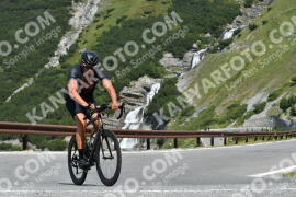 Photo #2360515 | 20-07-2022 11:05 | Passo Dello Stelvio - Waterfall curve BICYCLES
