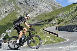 Photo #2352512 | 19-07-2022 10:26 | Passo Dello Stelvio - Waterfall curve BICYCLES