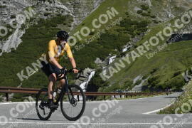 Fotó #3497196 | 16-07-2023 09:55 | Passo Dello Stelvio - Vízesés kanyar Bicajosok