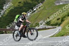 Photo #2444232 | 30-07-2022 13:09 | Passo Dello Stelvio - Waterfall curve BICYCLES