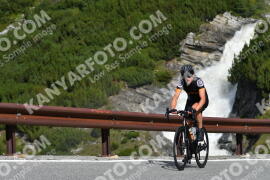 Photo #3934301 | 18-08-2023 10:14 | Passo Dello Stelvio - Waterfall curve BICYCLES