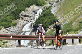 Photo #2398299 | 25-07-2022 10:32 | Passo Dello Stelvio - Waterfall curve BICYCLES