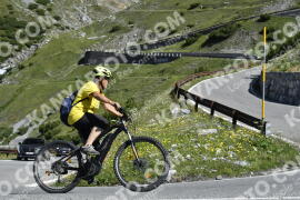 Photo #3535715 | 18-07-2023 10:20 | Passo Dello Stelvio - Waterfall curve BICYCLES