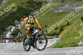 Photo #2461420 | 31-07-2022 11:29 | Passo Dello Stelvio - Waterfall curve BICYCLES