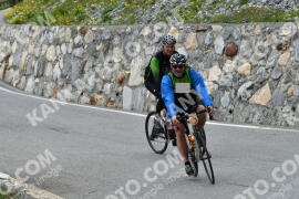 Fotó #2179871 | 24-06-2022 13:29 | Passo Dello Stelvio - Vízesés kanyar Bicajosok