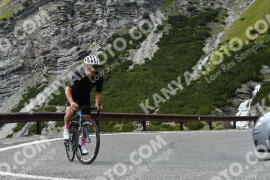 Photo #2532569 | 07-08-2022 14:36 | Passo Dello Stelvio - Waterfall curve BICYCLES