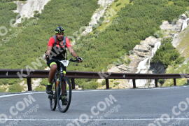 Photo #2381414 | 24-07-2022 10:29 | Passo Dello Stelvio - Waterfall curve BICYCLES