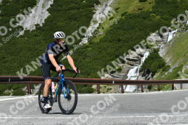 Photo #2335207 | 17-07-2022 12:02 | Passo Dello Stelvio - Waterfall curve BICYCLES